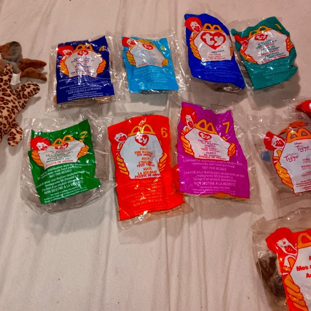 VINTAGE BEANIE BABIES UNOPENED!